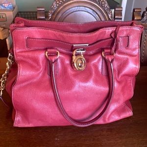 Hamilton MK hand bag.